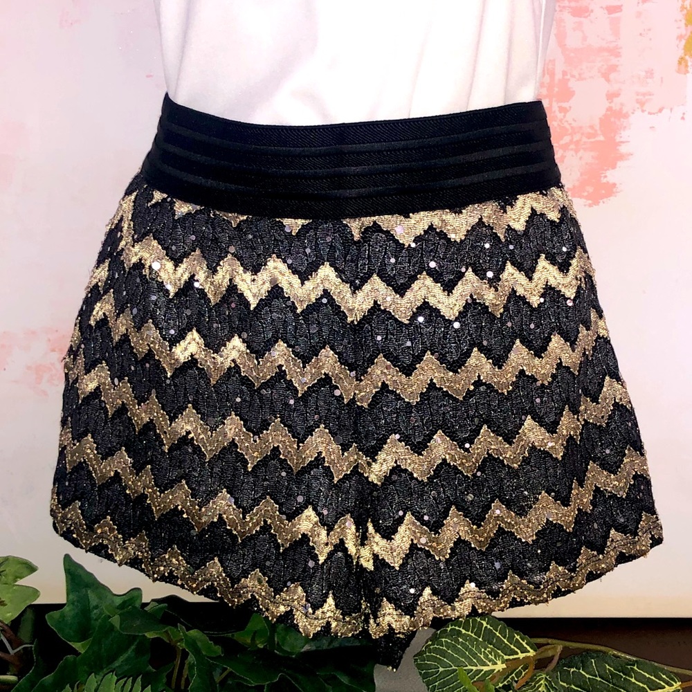 BeBop Metallic Lace Shorts